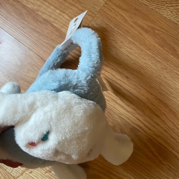 Cinnamon Roll Earmuffs - Picture 4 of 5